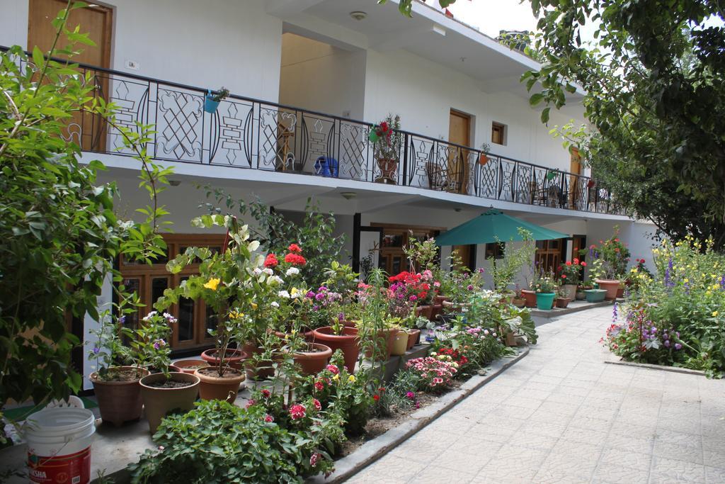 فندق ليهفي  Travellers House المظهر الخارجي الصورة